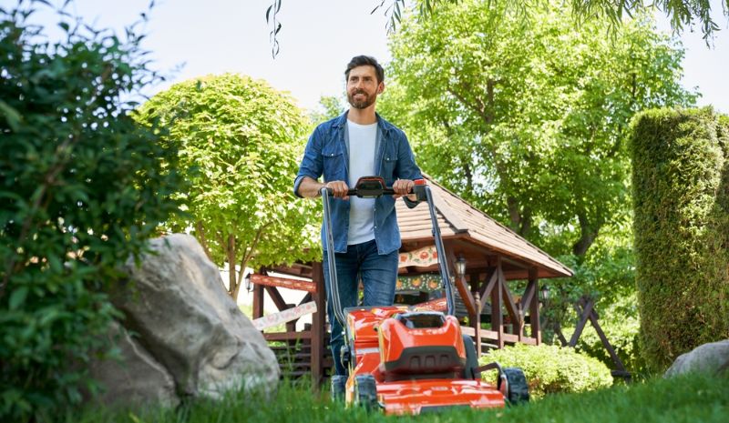 Environmental Impact Of Electric Lawn Mowers Vs. Gasoline Lawn Mowers